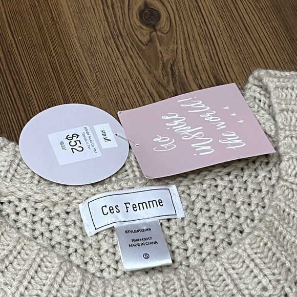 Ces Femme Array Tricks Up Your Sleeves Pom Pom Sweater Tan Size S NWT - Picture 4 of 7